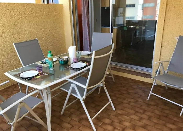 Apartamento T2 6 Pers En Bord De Mer, Parking Prive, Proche Commerces Et - - Fr-1-81-49